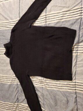H&M dark navy turtleneck